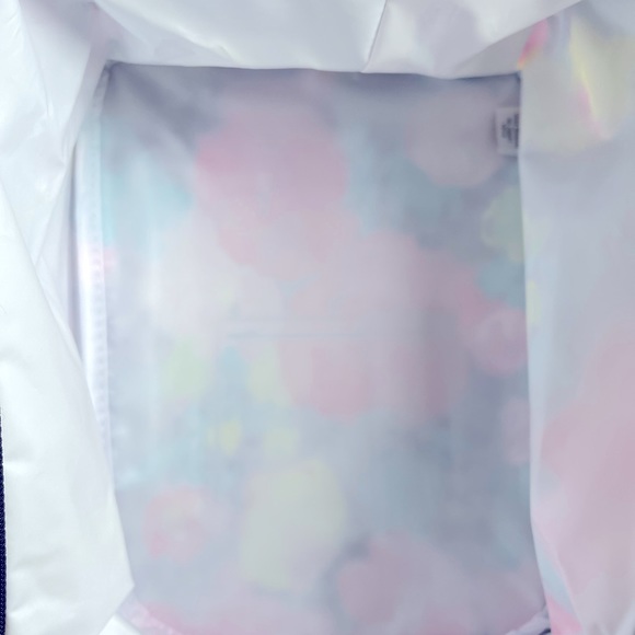 NWT Vera Bradley LunchBox - Picture 3 of 3